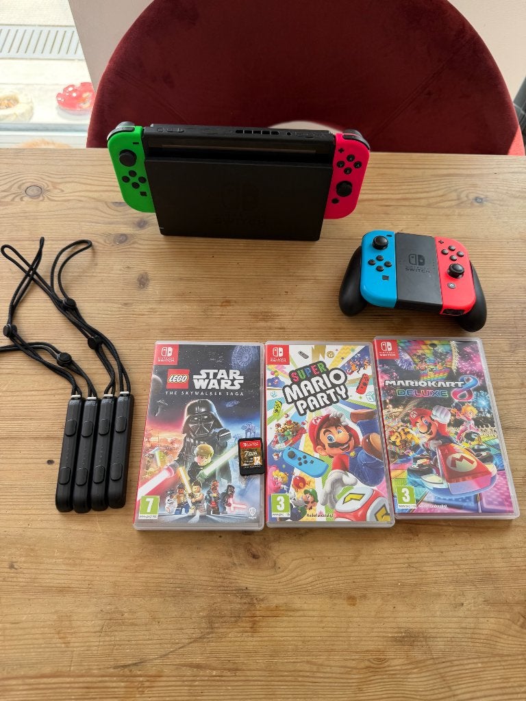 Nitendo switch, Met games, Ophalen of Verzenden, Zo goed als nieuw, Switch Original