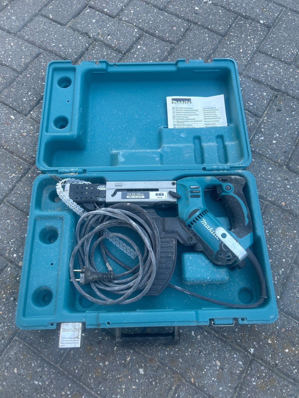 Makita schroefmachine met bitset in koffer, Ophalen, Gebruikt, 600 watt of meer, Boor- en Schroefmachine