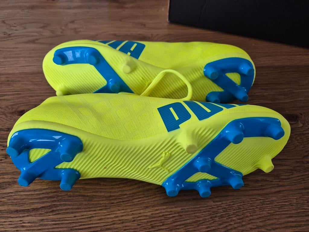 Puma Evospeed Voetbalschoenen - Geel/Blauw Kicksen, Maat XS of kleiner, Ophalen of Verzenden, Zo goed als nieuw, Schoenen