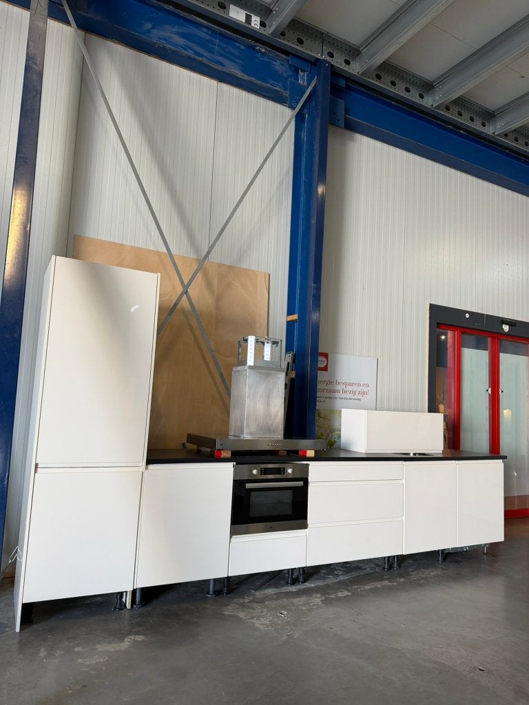 Keuken Compleet met APP 120Keukens op voorraad Nr. 2978, Ophalen, Wit, Enkelwandige keuken, Zo goed als nieuw