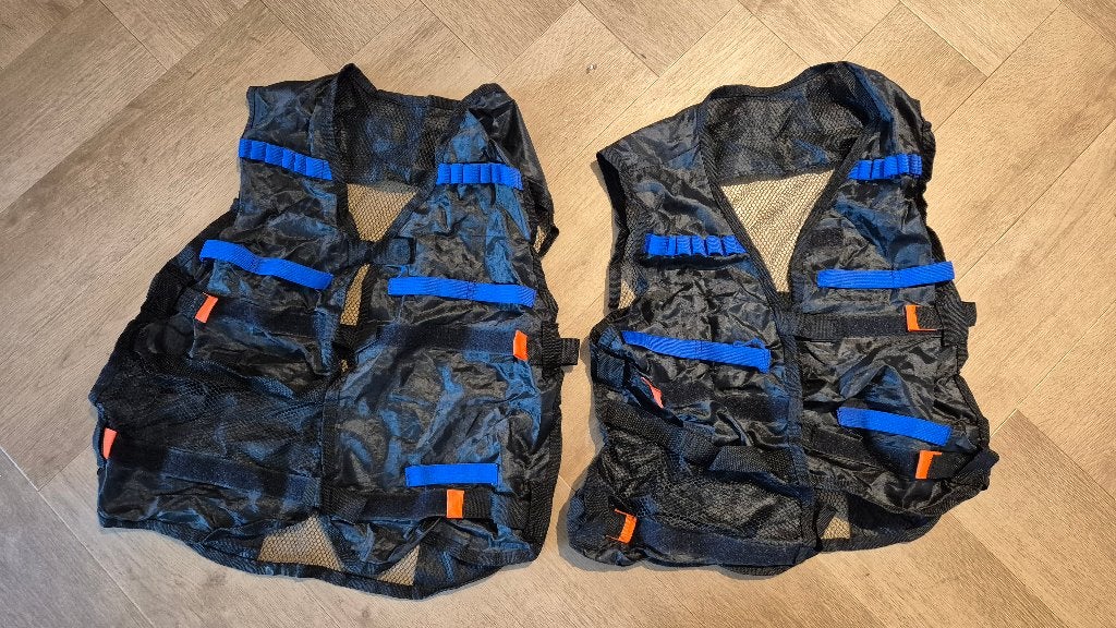 2x Nerf Vesten - Zwart met Blauwe Details, Ophalen of Verzenden, Gebruikt