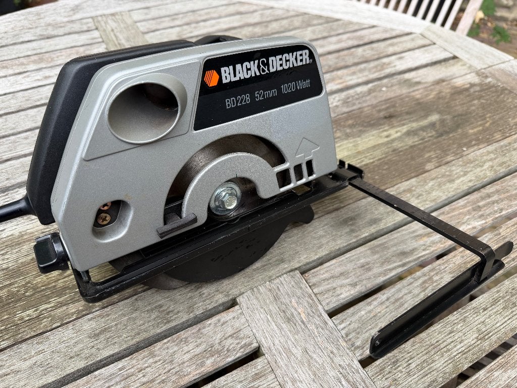 Cirkelzaag Black&Decker BD228 - 1020 W, Gebruikt, Cirkelzaag, 600 tot 1200 watt, Ophalen of Verzenden