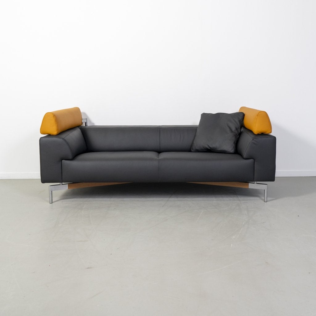 1x Leolux Howlo 3-zits/220cm Bank Zwart/Maïsgeel - Leer, Huis en Inrichting, Banken | Bankstellen, Niet ingevuld, Niet ingevuld