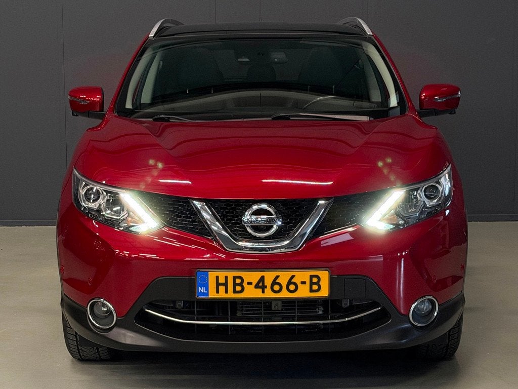 Nissan Qashqai 1.2 Tekna 360/PANO/LEDER/NAVI/CAMERA | NETTE, Gebruikt, 4 cilinders, 116 pk, Bedrijf