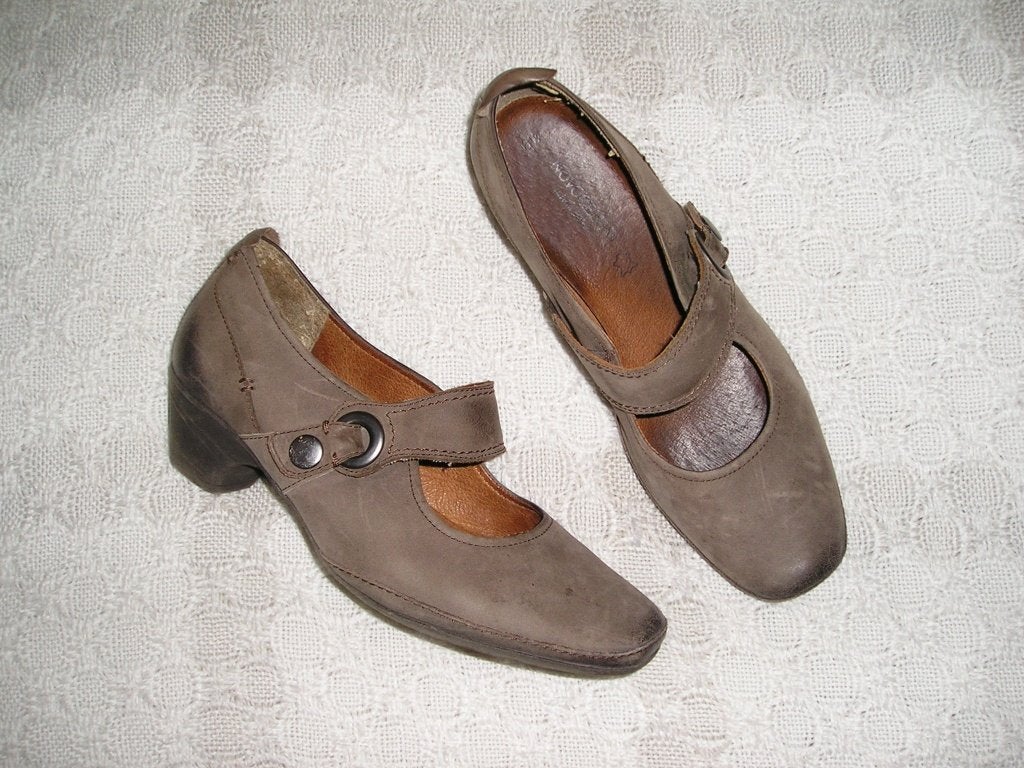 bruine schoenen maat 6,5 / maat 40,5, Ophalen, Schoenen met lage hakken, Bruin, Zo goed als nieuw