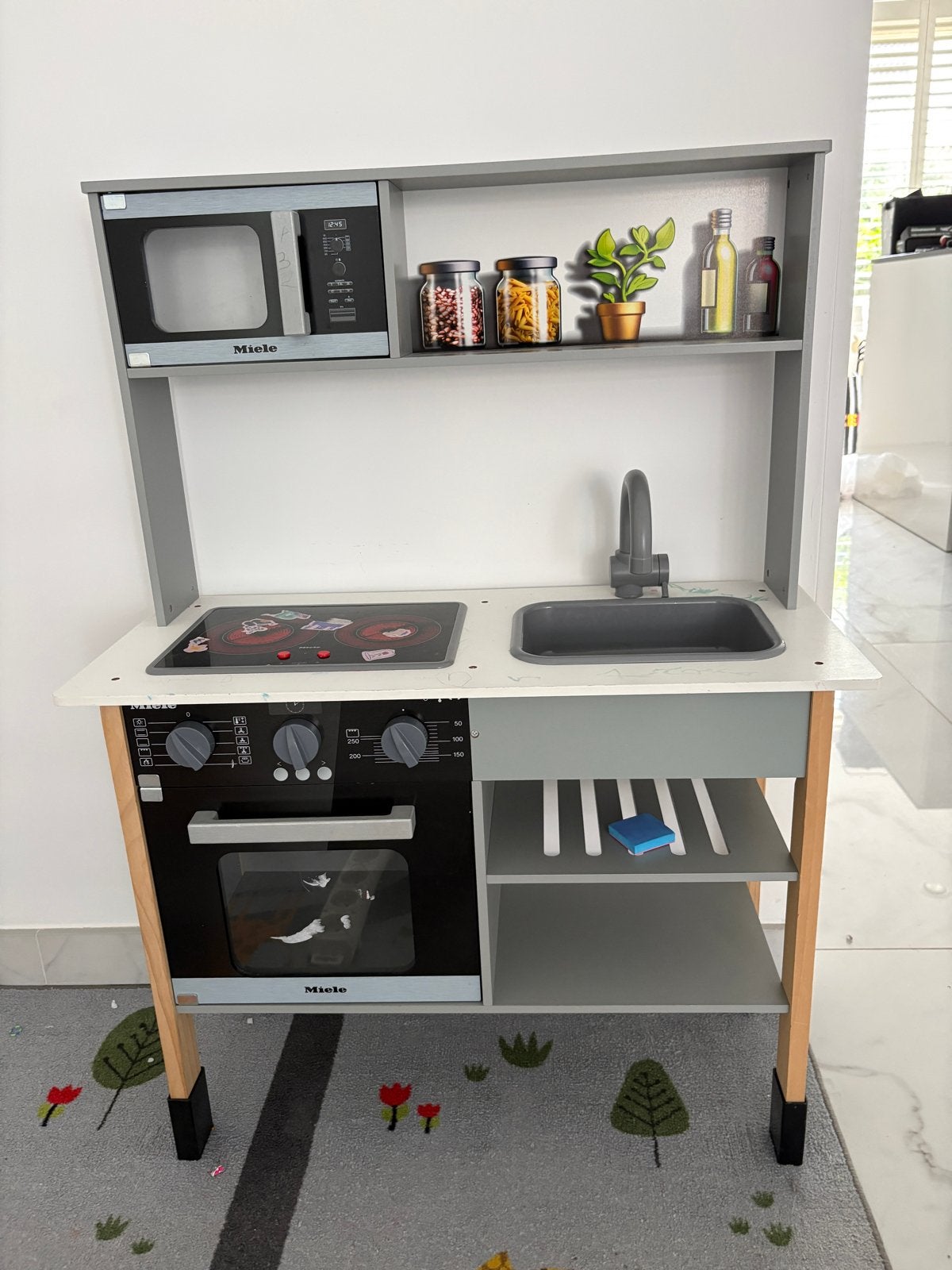 Spoed gratis af te halen: Miele speelkeuken, Kinderen en Baby's, Speelgoed | Speelkeukens, Ophalen, Gebruikt, Hout, Speelkeuken