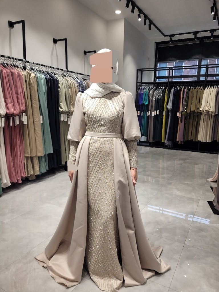 Elegante avond jurk, Kleding | Dames, Hennin, Ophalen of Verzenden, Zo goed als nieuw