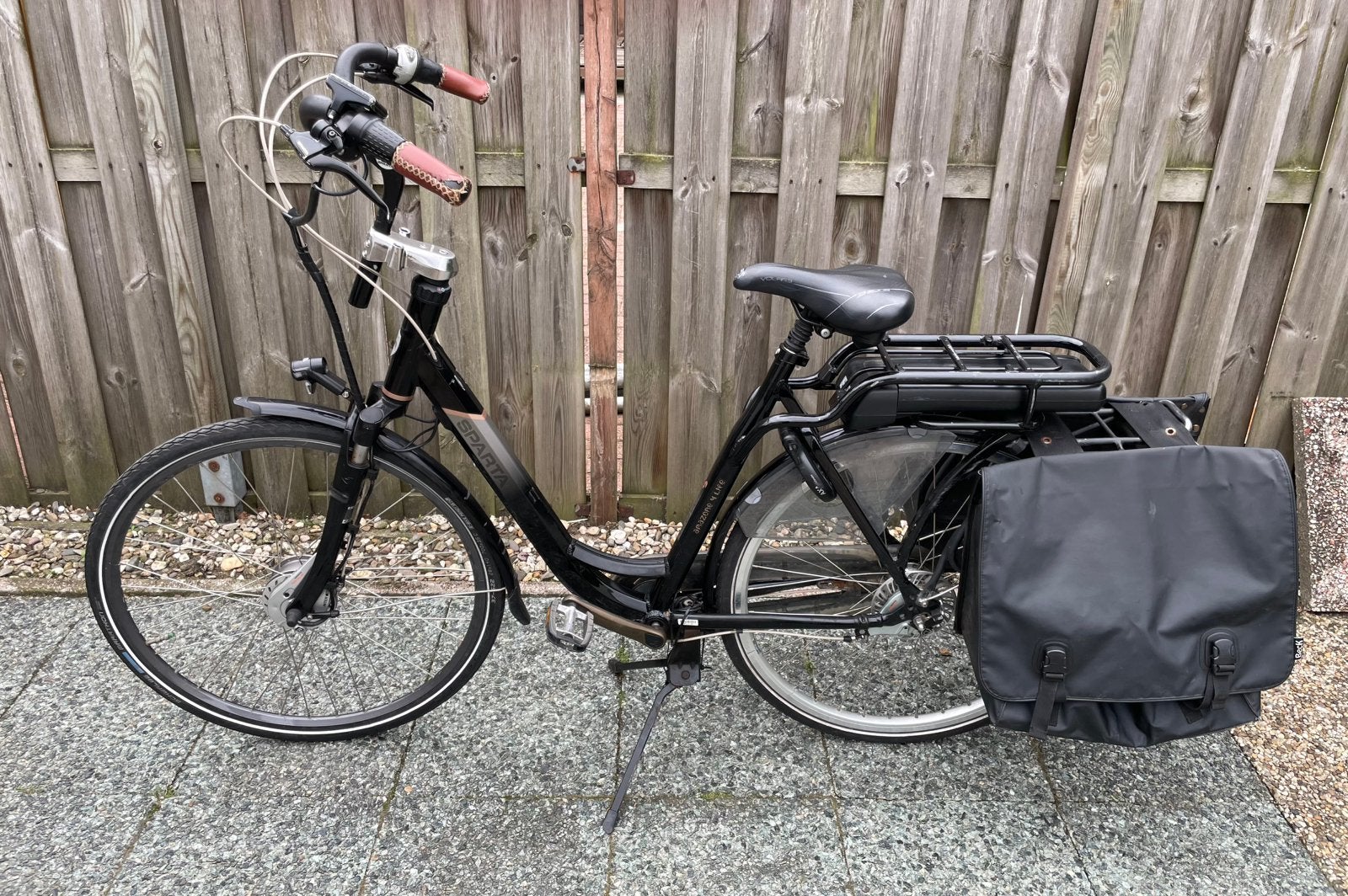 Sparta Amazone 4 Life elektrische moederfiets zwart Bruin, Ophalen, Minder dan 30 km per accu, Sparta, Gebruikt