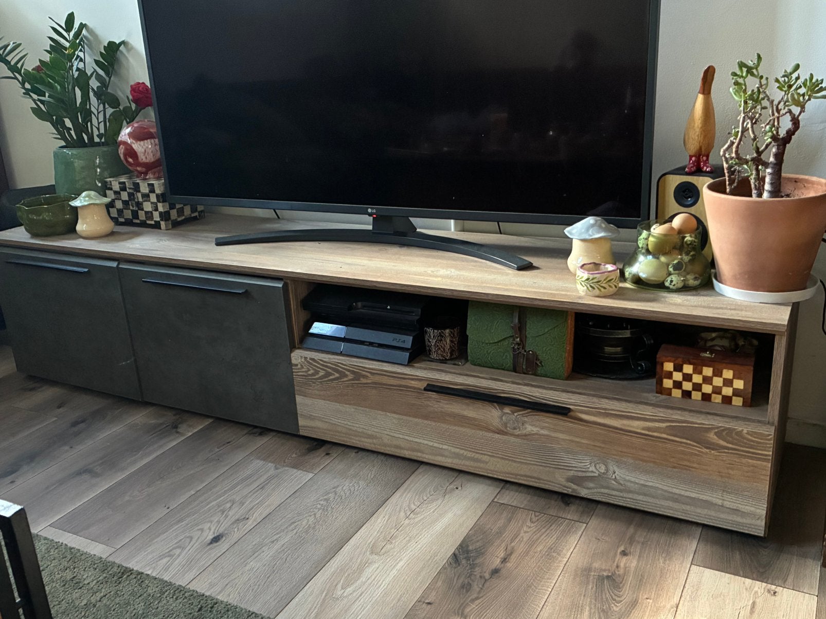 Tv meubel 200 cm bij 40 bij 40, Huis en Inrichting, Ophalen, Kunststof, 150 tot 200 cm, Zo goed als nieuw