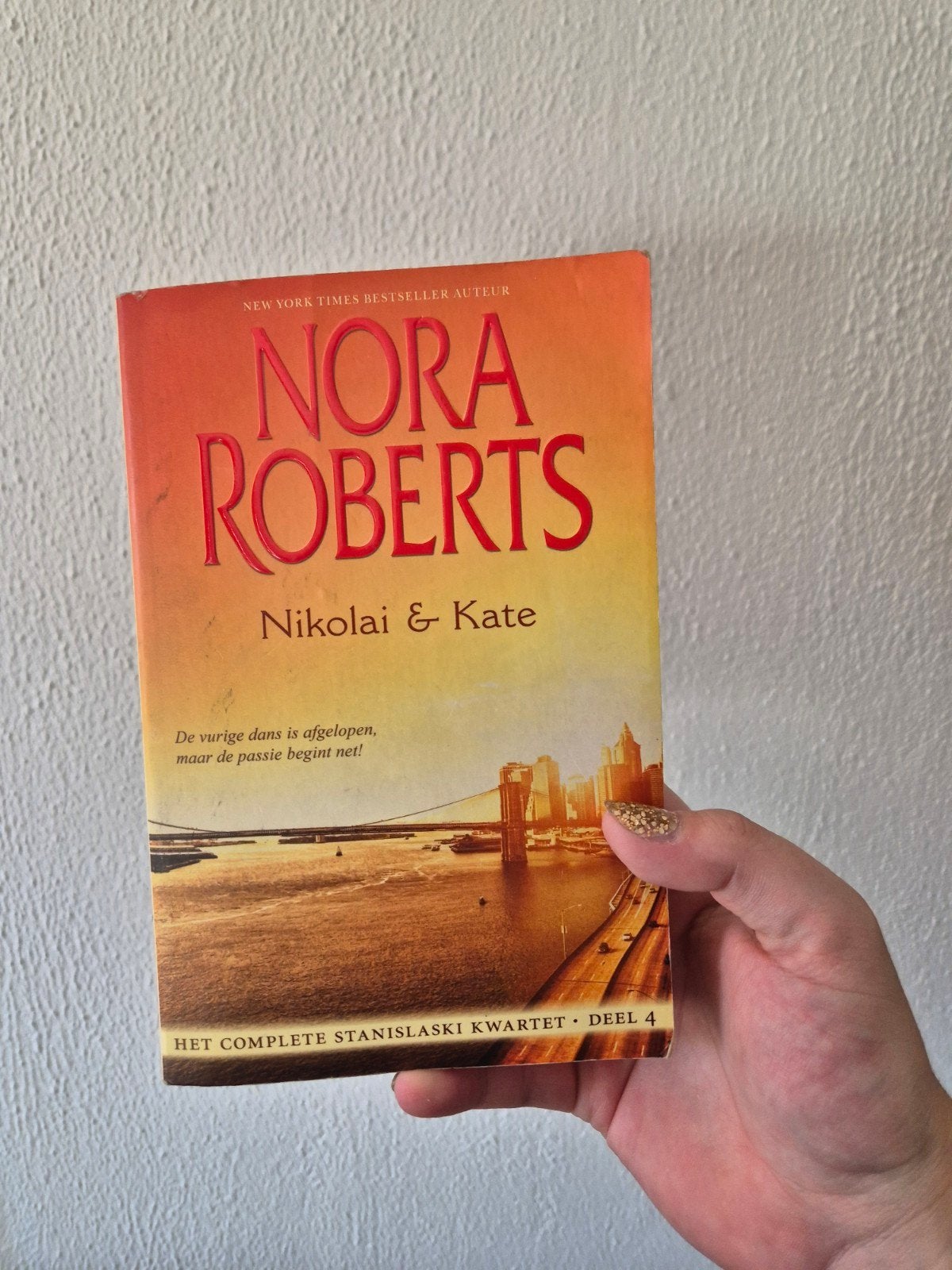 Nora Roberts - Nikolai & Kate (complete Stanislaski Kwartet), Ophalen of Verzenden, Gelezen, Nora Roberts, Nederland