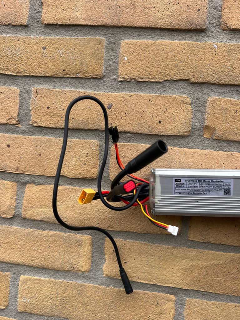 48V Fatbike Controller–Nieuwstaat –21A Brushless Controller, Ophalen of Verzenden, Zo goed als nieuw, Fatbike, Motor