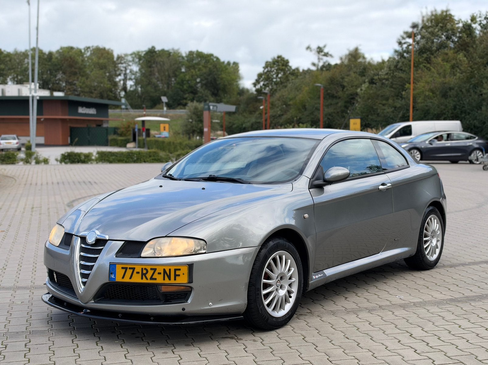 Alfa Romeo GT 1.8 TS / T.Spark Distinctive, Auto's, Voorwielaandrijving, 4 cilinders, 400 kg, Bruin