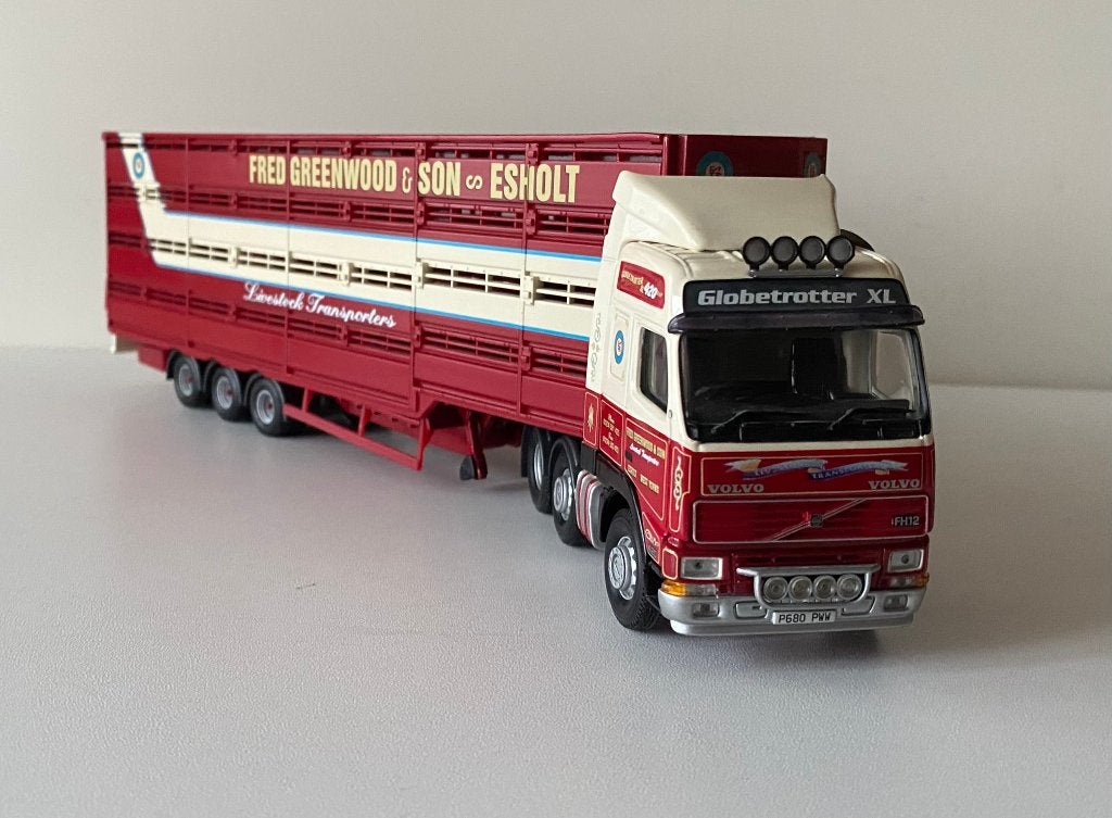 Corgi - Volvo FH12 Globetrotter Fred Greenwood & Son Es, Ophalen of Verzenden, Gebruikt, Bus of Vrachtwagen, Corgi