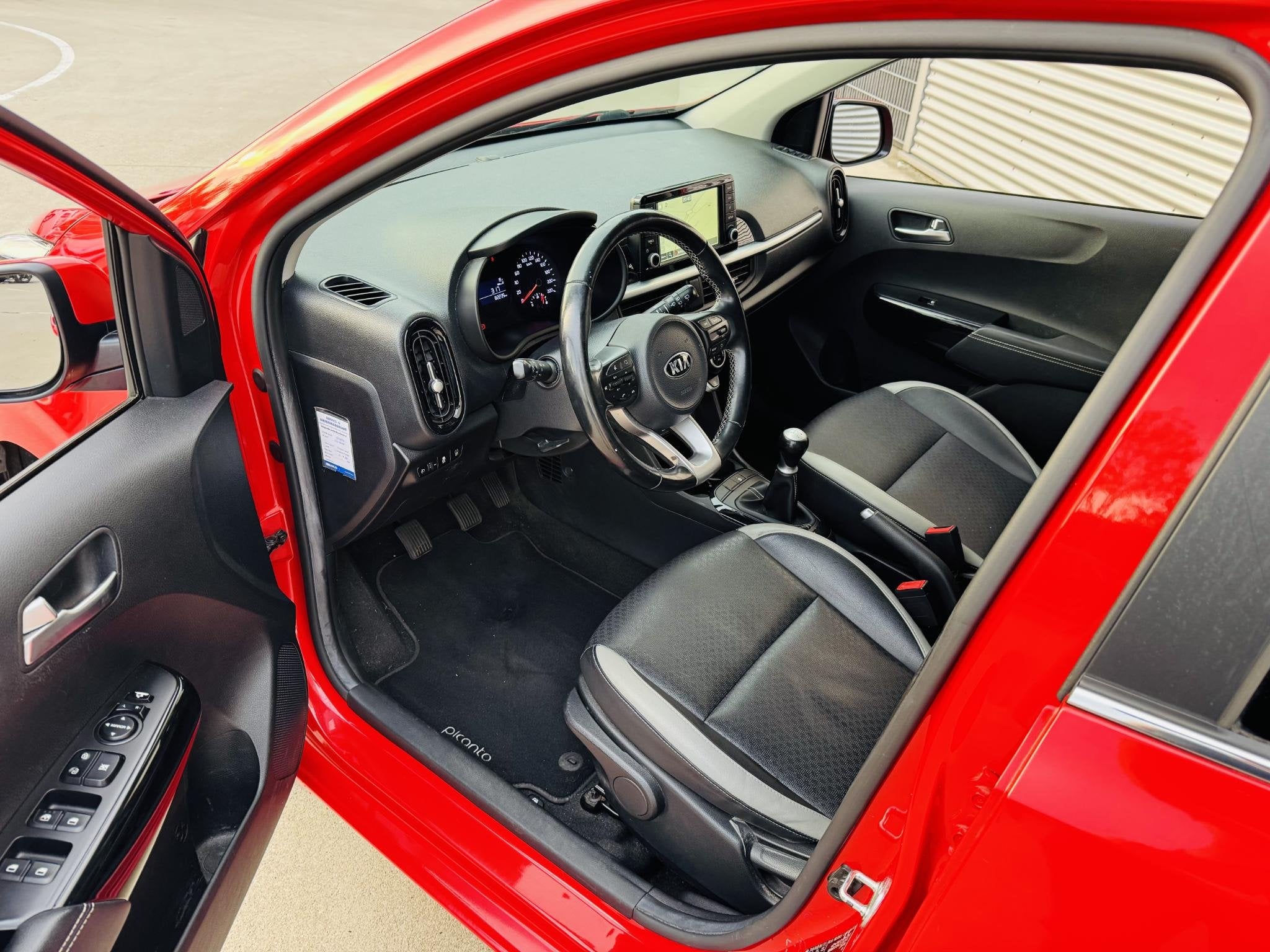Kia Picanto 1.0 Design Edition Privacyglass | Cruise | Navi, Auto's, Kia, Voorwielaandrijving, Gebruikt, Euro 6, 4 stoelen