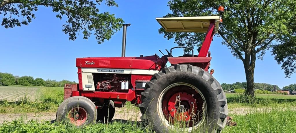 International 1066, Zakelijke goederen, Ophalen, 120 tot 160 Pk, Oldtimer, Case IH
