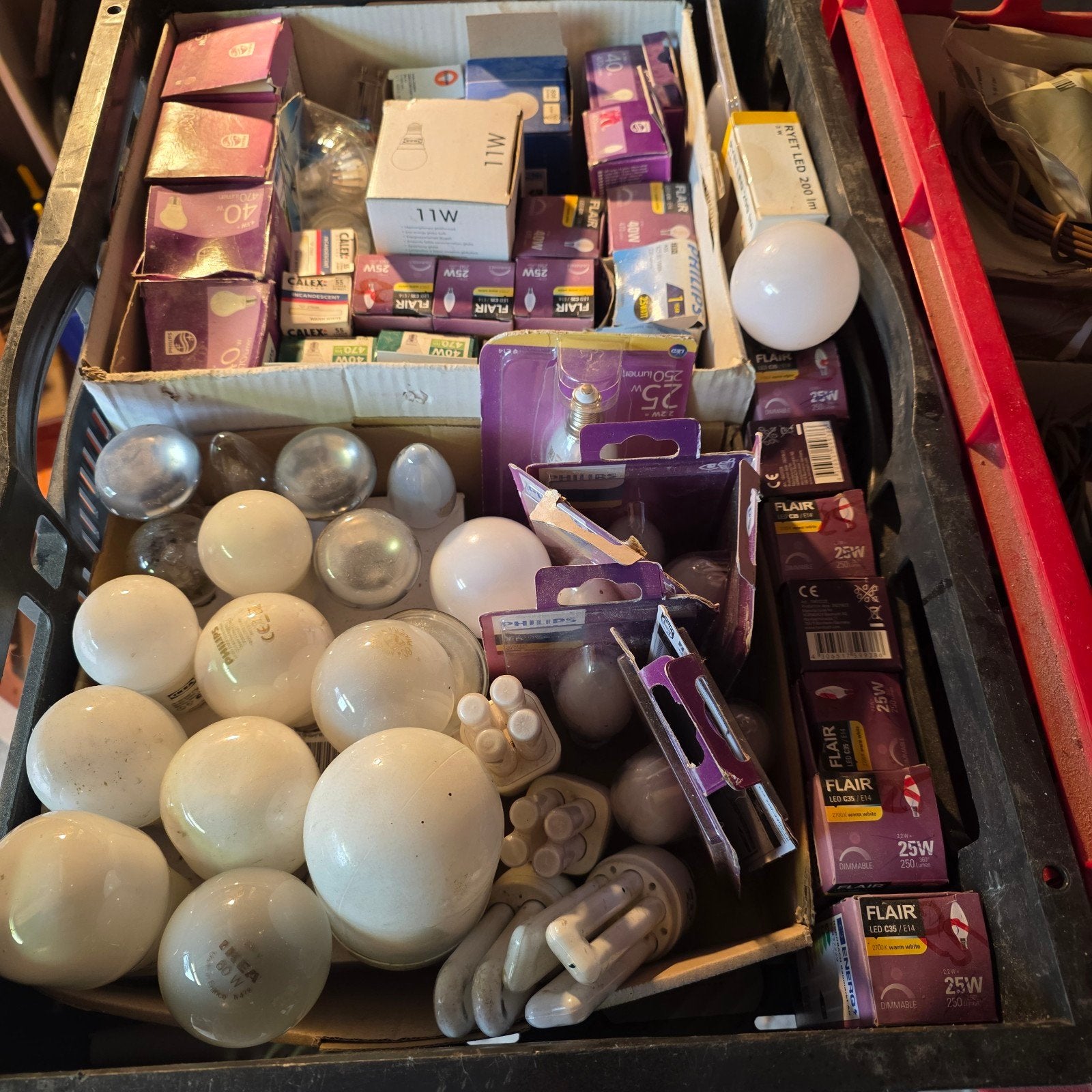 Grote partij diverse gloeilampen en LED lampen, Wit, Overige stijlen, Gebruikt, Philips