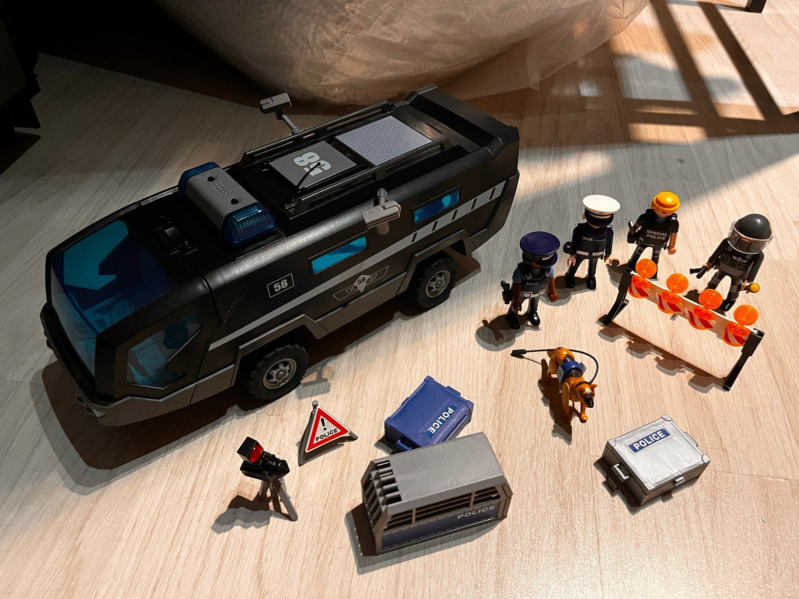 Playmobil City Action Politie SWAT bus met figuren en hond, Gebruikt, Complete set, Voertuig, Ophalen of Verzenden