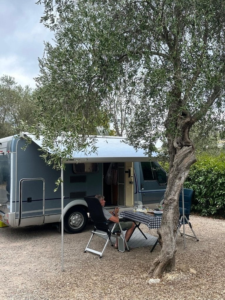 Hymer Van 522 3 slaapplaatsen compleet uitgerust APK 03-2027, Caravans en Kamperen, Gaslek-detector, Ringverwarming, Ford, 7 tot 12 maanden geleden