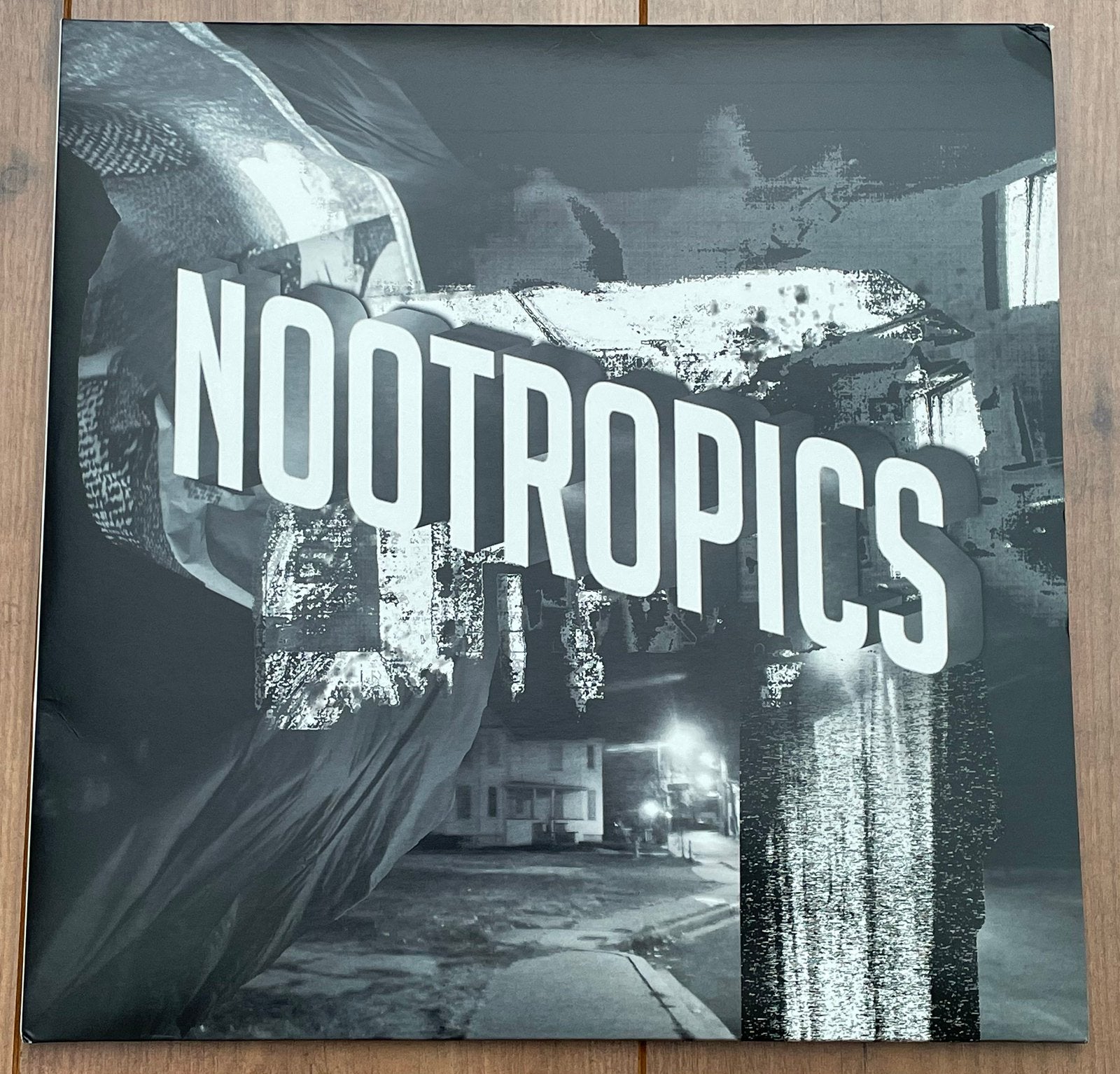 Lower Dens - Nootropics 2lp / W. poster & mp3 coupon, Cd's en Dvd's, Vinyl | Rock, LP, Ophalen of Verzenden, Zo goed als nieuw