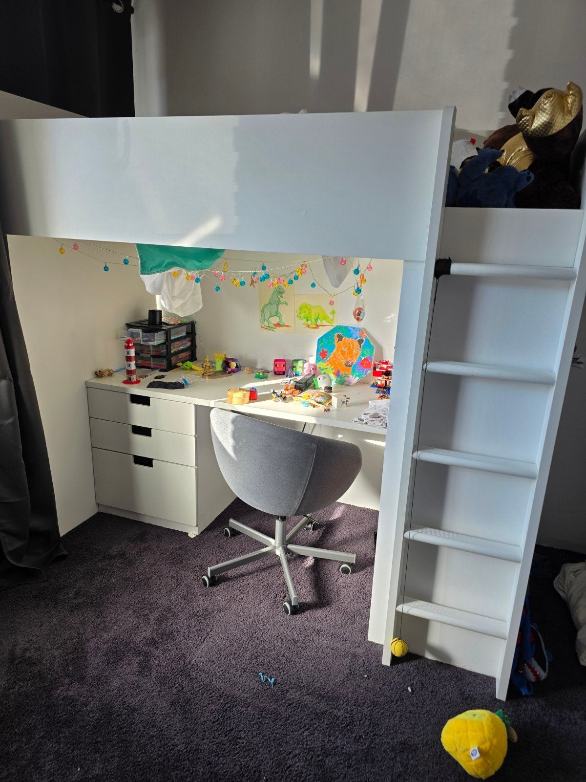 smastad hoogslaper 
Hoogslaper, wit wit/met bureau met 4 lad, Kinderen en Baby's, Kinderkamer | Stapelbedden en Hoogslapers, Ophalen