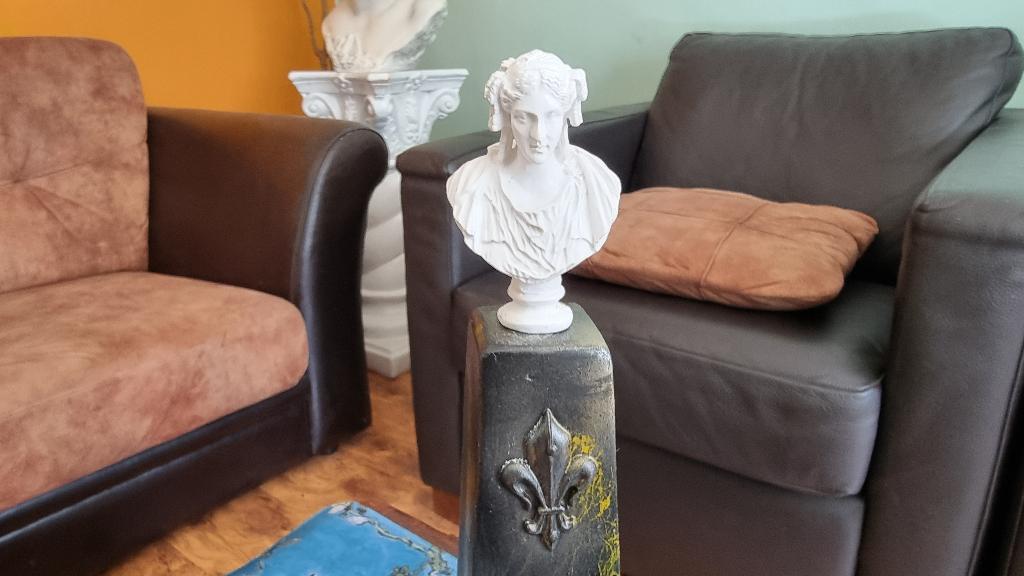 BEELD VAN FLORA, LENTEGODIN, OP SOKKEL MET VOET, Buste, Gemerkt, Ophalen of Verzenden, 20 - 50 cm
