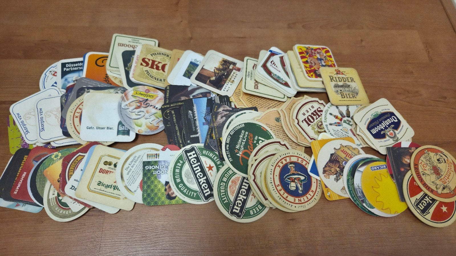 Doosje Diverse Bierviltjes, Ophalen of Verzenden, Gebruikt, Viltje(s), Overige merken