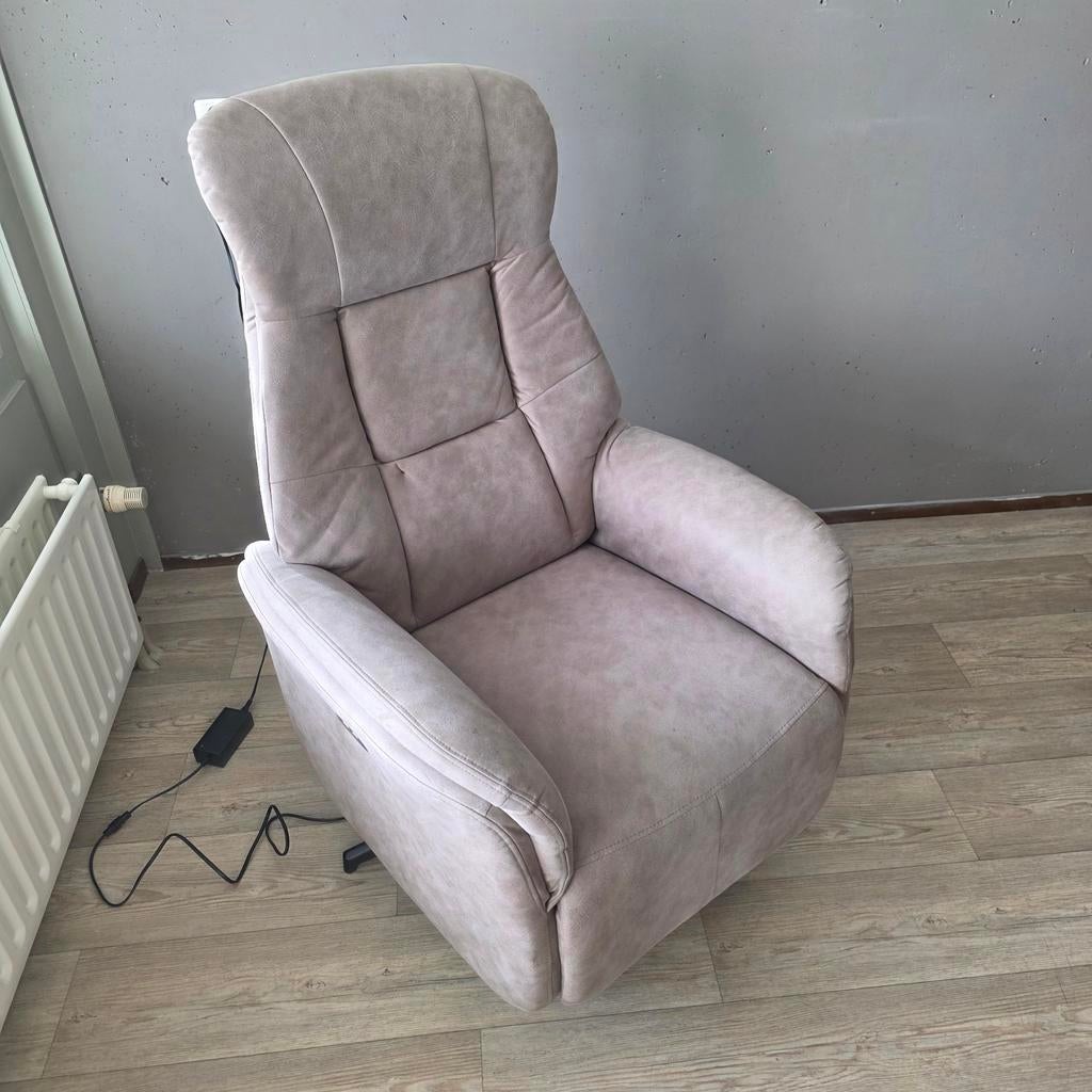 Relax fautteuil, Huis en Inrichting, Fauteuils, Ophalen, Zo goed als nieuw, 50 tot 75 cm