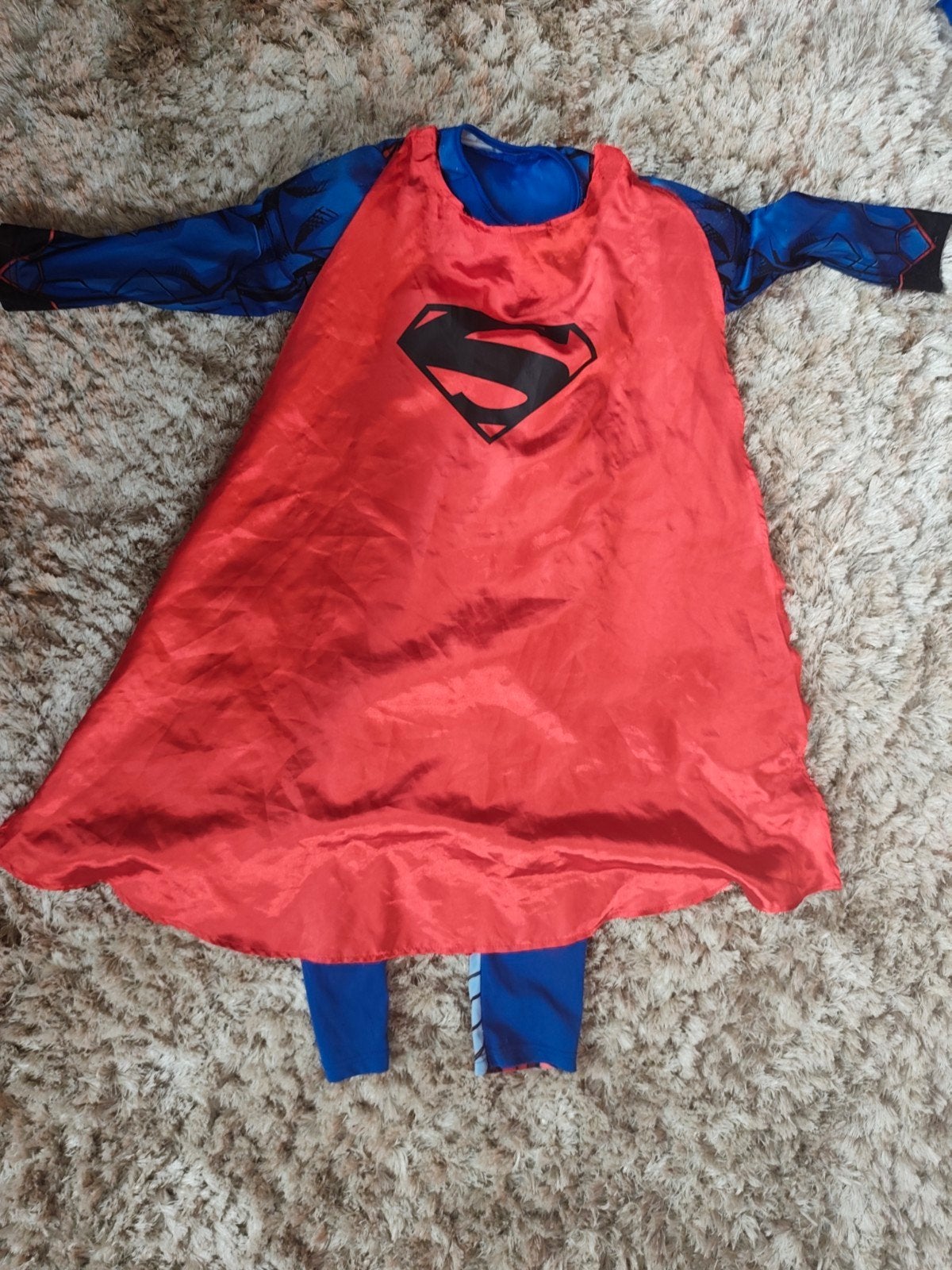 Superman kostuum met cape - Maat 116/120, Kinderen en Baby's, Ophalen of Verzenden, Gebruikt, 110 t/m 116, Jongen