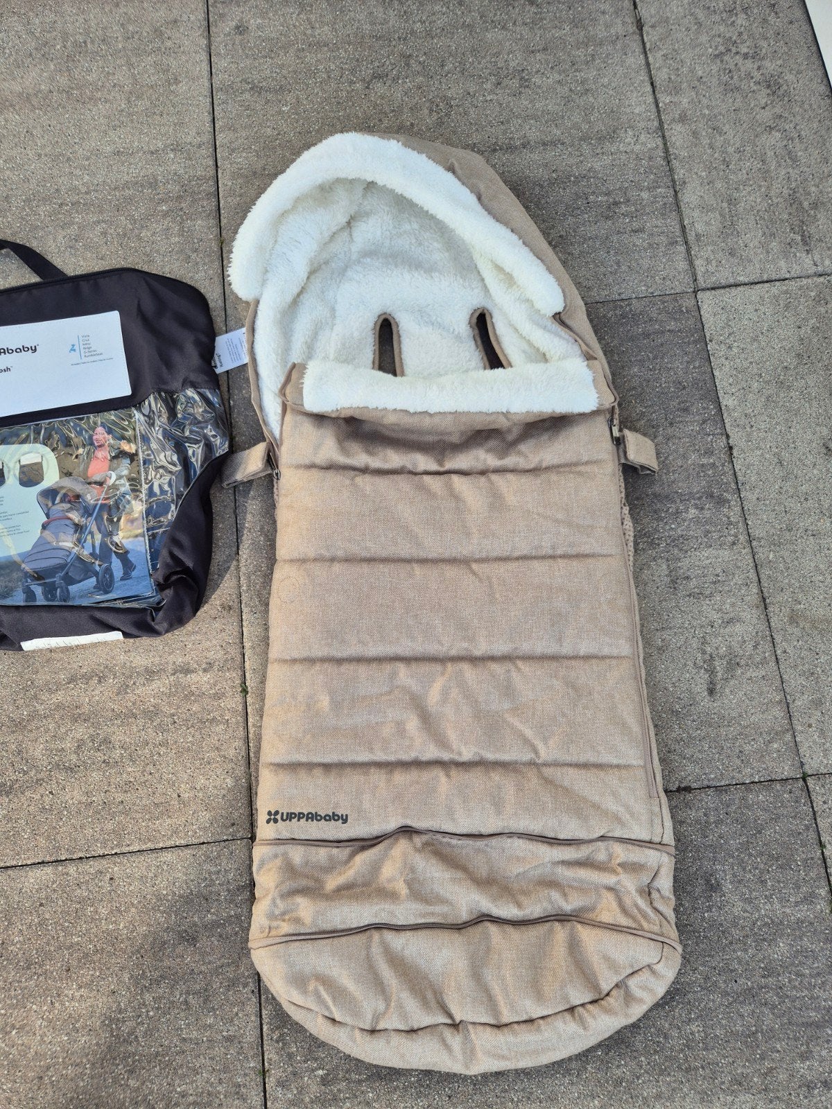 Uppababy CozyGanoosh Liam voetenzak - Beige, Ophalen of Verzenden, Nieuw, Kinderwagen, Overige merken