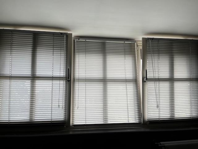 Luxaflex aluminium, zilverkleur., Ophalen of Verzenden, Zo goed als nieuw, 50 tot 100 cm, Minder dan 100 cm