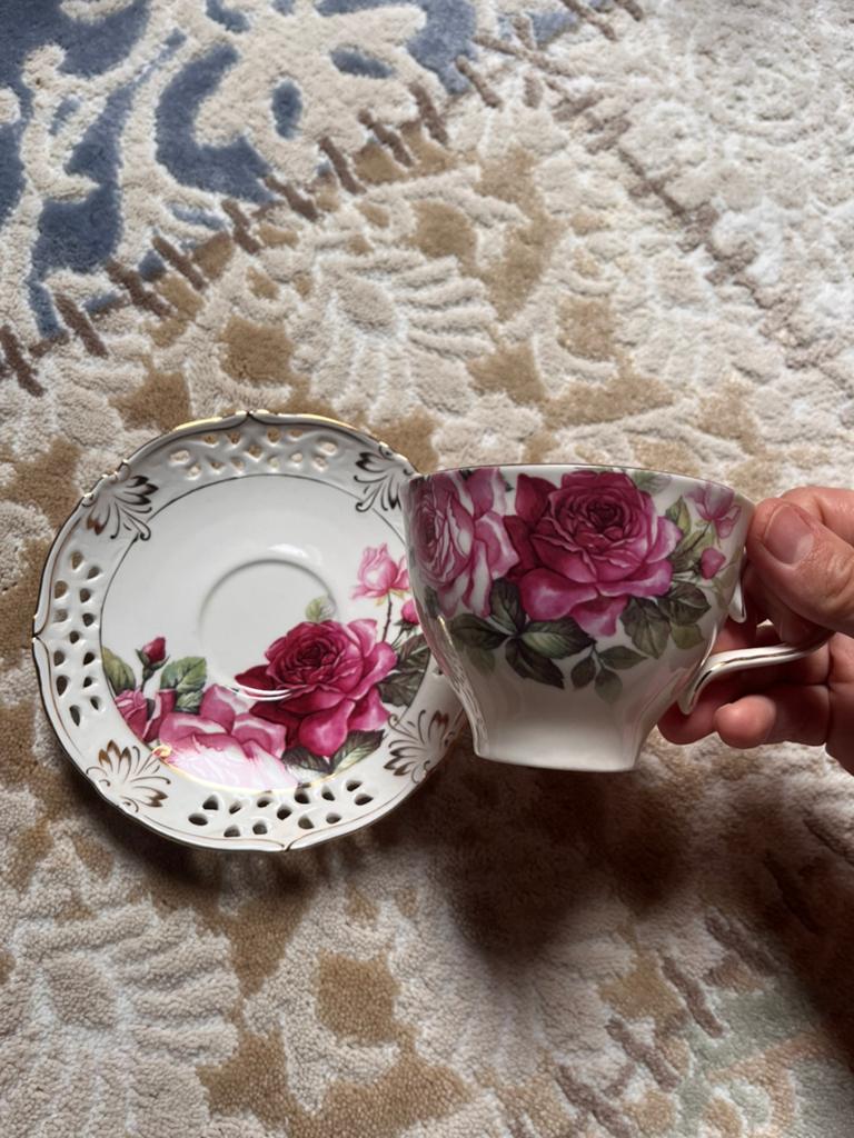 Kop en schotel, Ophalen of Verzenden, Zo goed als nieuw, 17 tot 18, Dame