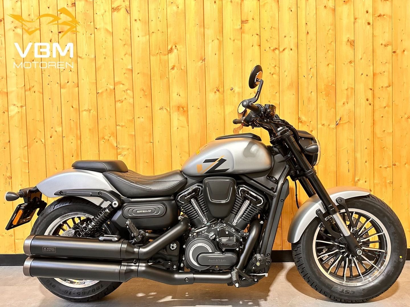 QJMotor SRV 600 V2 SRV600V SRV600 SRV-600 Chopper sportster, Motoren, Motoren | Overige merken, 2 cilinders, Bedrijf, Onbekend
