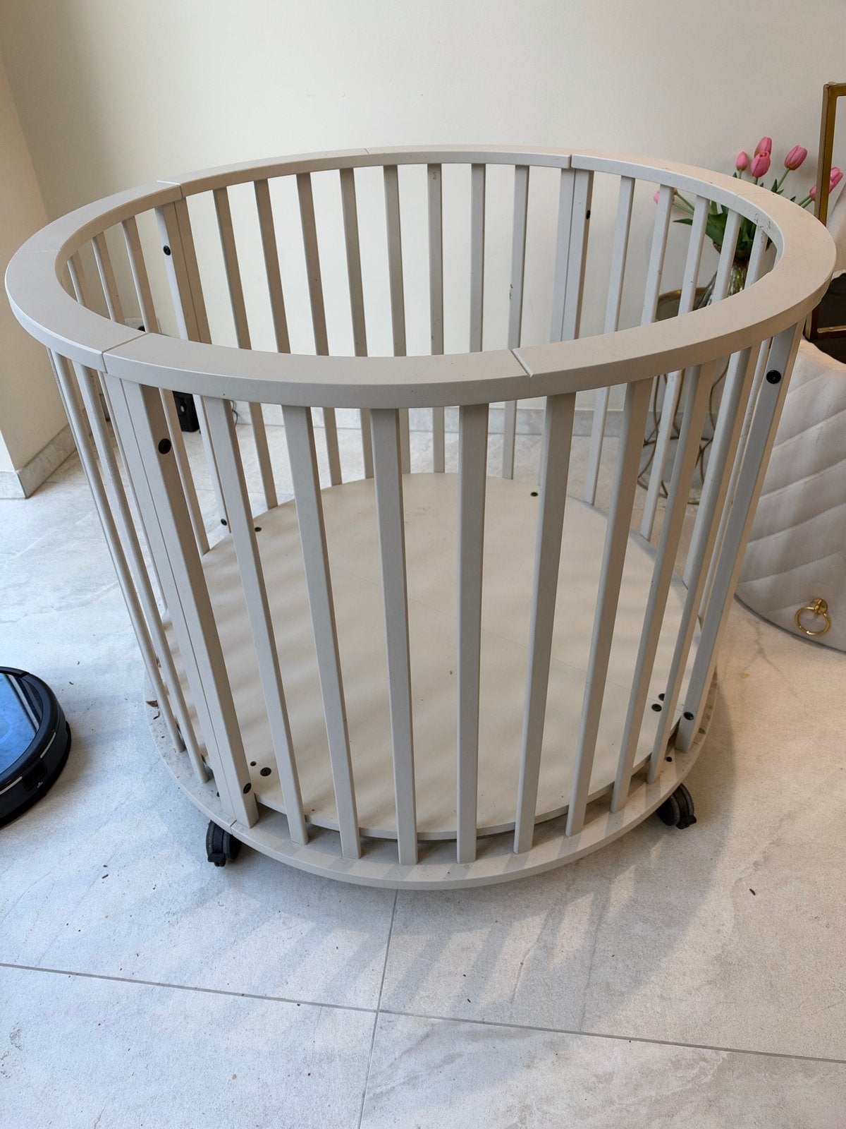 Ronde box in 2 hoogtes met wieltjes, Ophalen of Verzenden, Gebruikt, Rond, In hoogte verstelbaar