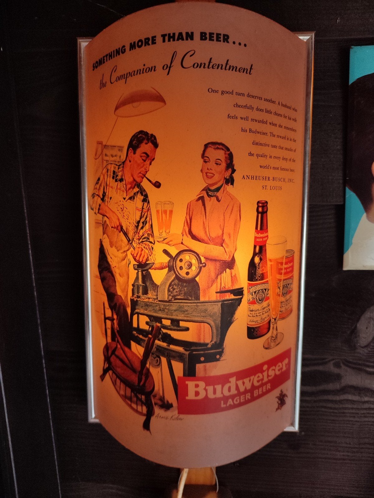 Budweiser Lamp Lichbak, Ophalen