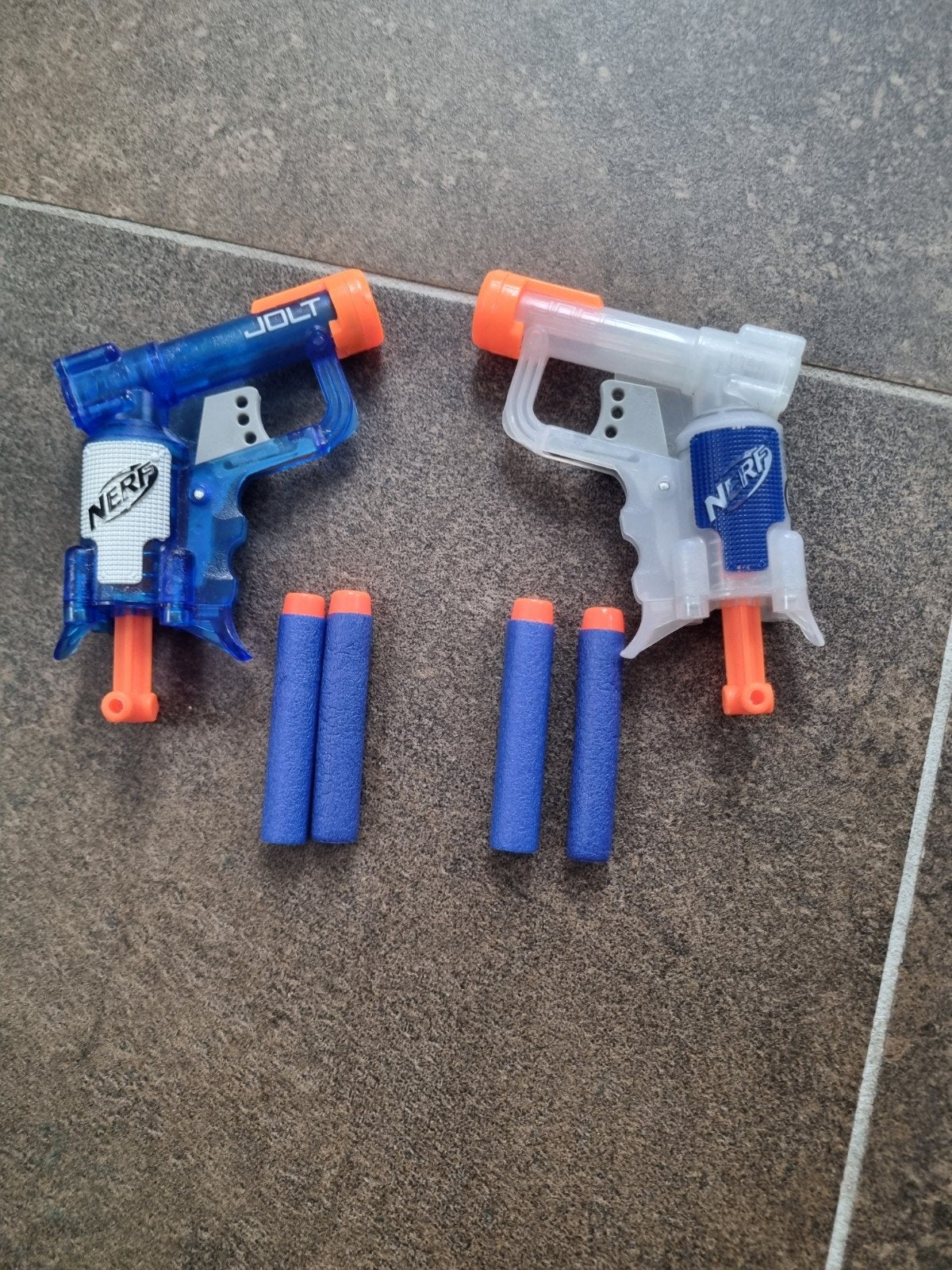 2x Nerf Pistool Jolt + Triad met 4 Pijltjes, Ophalen of Verzenden, Zo goed als nieuw, Jongen of Meisje