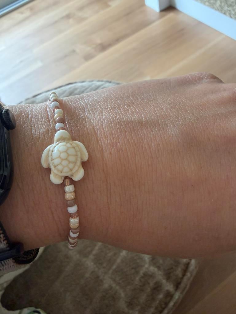 Armband soft beige schildpad, Sieraden, Tassen en Uiterlijk, Armbanden, Ophalen of Verzenden, Nieuw, Beige