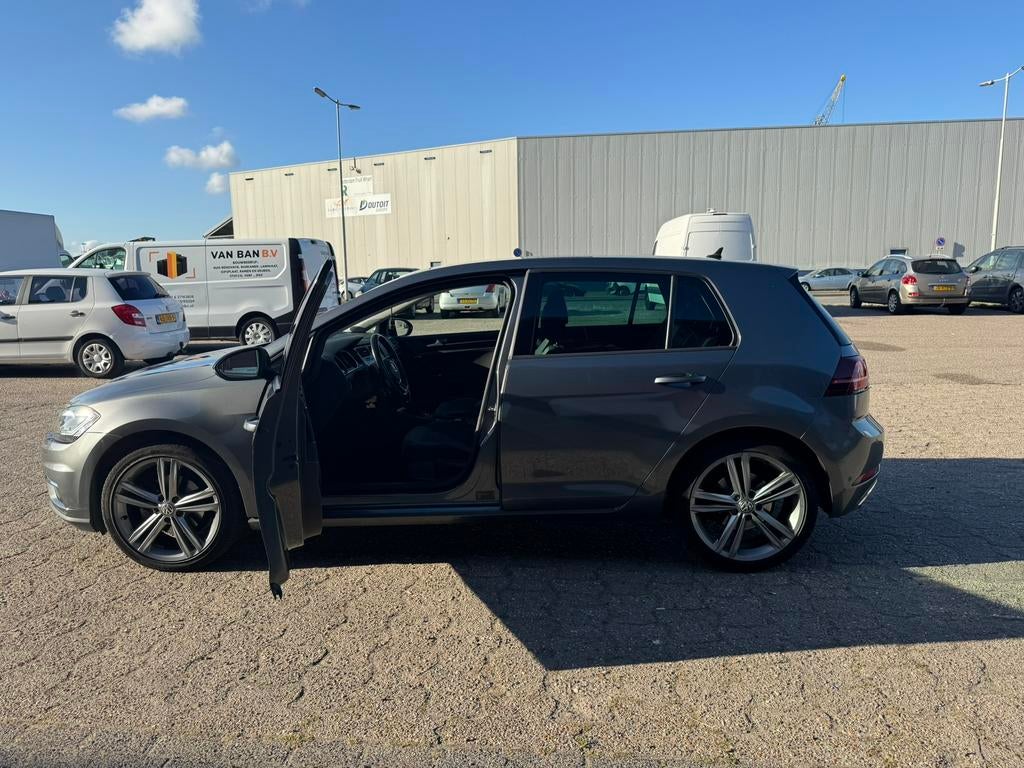 Volkswagen golf 7.5, Auto's, Automaat, Stof, Zwart, Hatchback