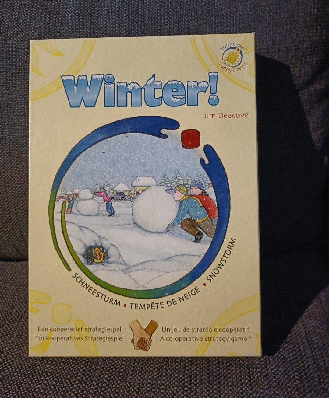 Winter! Coöperatief strategiespel Jim Deacove, Drie of vier spelers, Ophalen of Verzenden, Zo goed als nieuw, Sunny Games