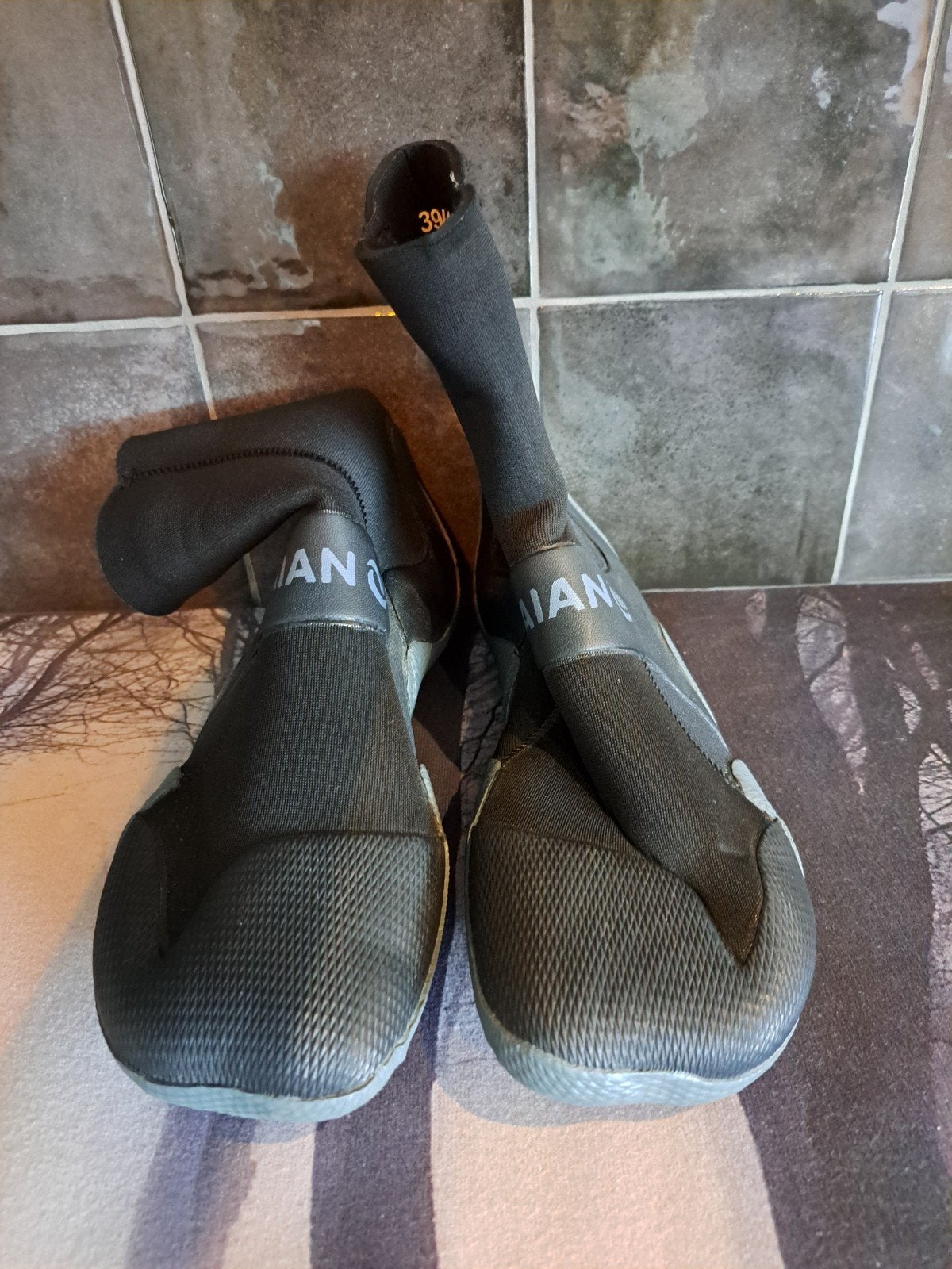 Olaian surflaarzen/waterschoenen/wadloopschoenen maat 39/40, Watersport en Boten, Watersportkleding, Ophalen, Zeil- of Surfschoenen