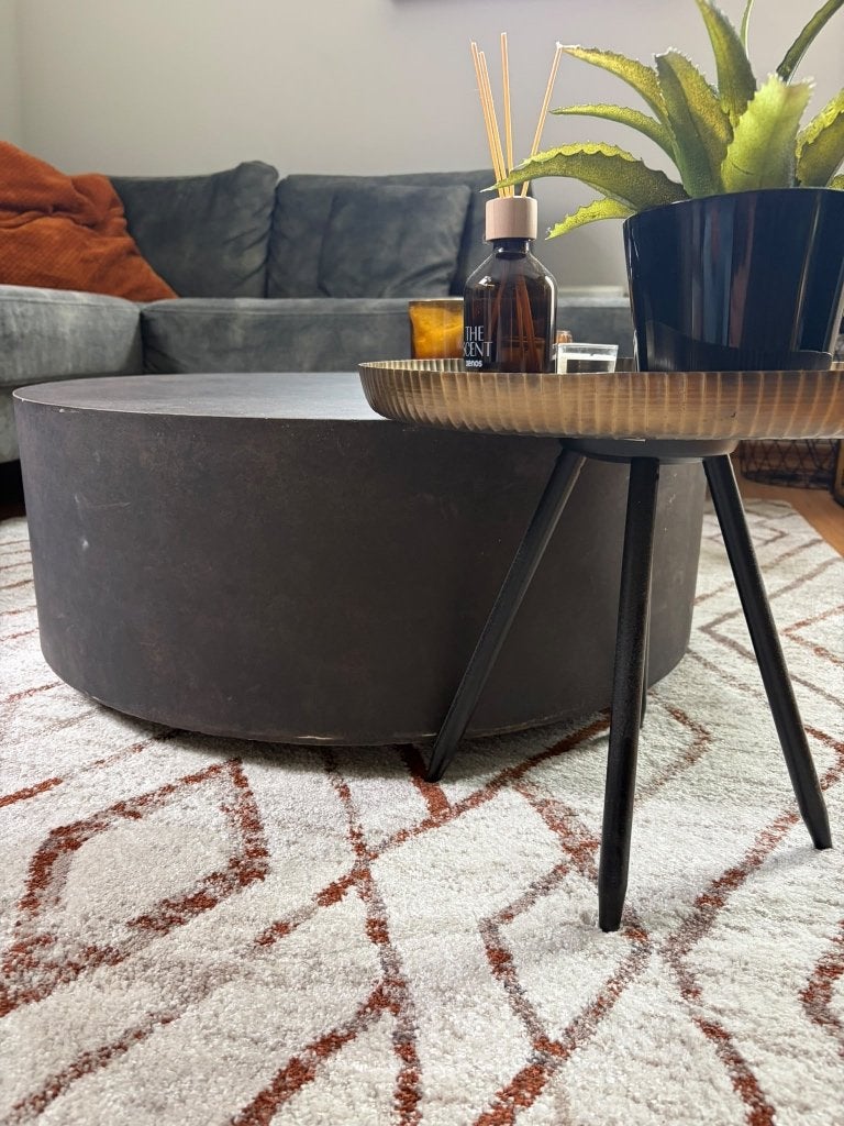 Ronde bijzettafel | zwart/goud, Minder dan 55 cm, Metaal of Aluminium, Rond, Zo goed als nieuw
