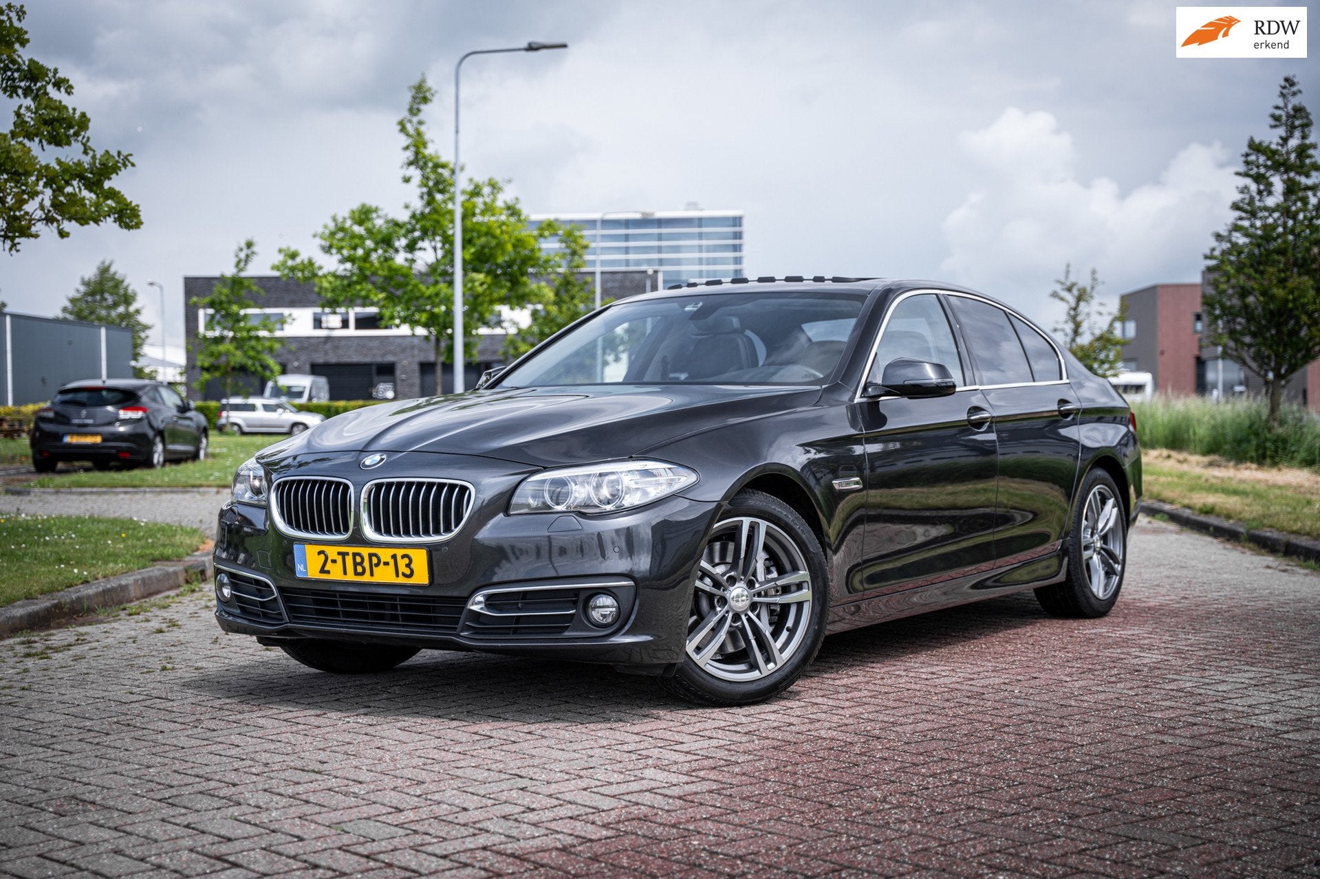 BMW 5-serie 528i High Luxury Edition, Automaat, Automatische klimaatregeling, Achterwielaandrijving, Gebruikt
