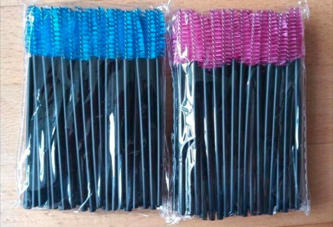 Blauw roze wimperborstels wimperextensions x40, Overige kleuren, Nieuw, Ophalen of Verzenden, Handen en Nagels