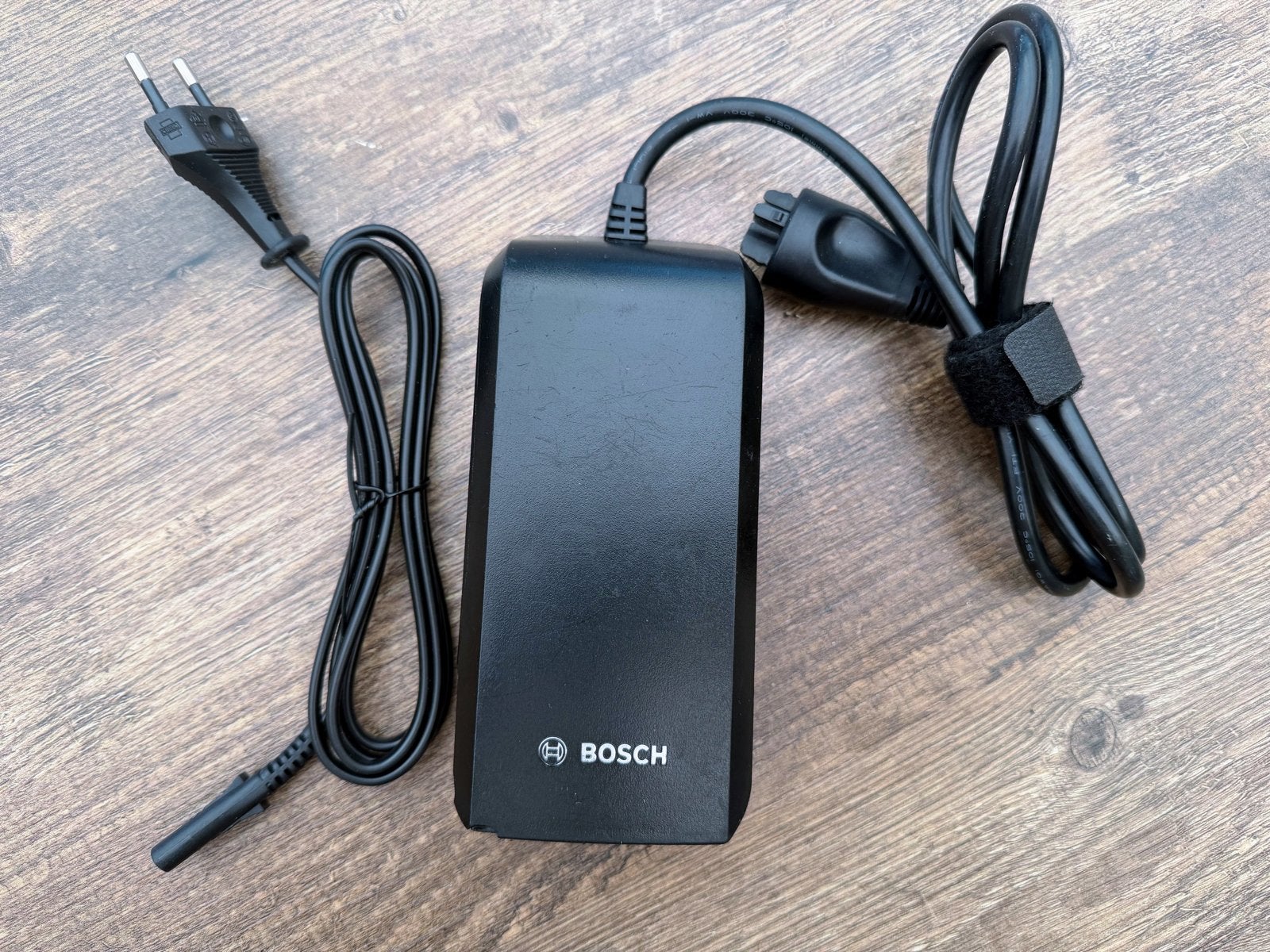 Bosch eBike Acculader 36-2/ Compact Charger, Verzenden, Zo goed als nieuw