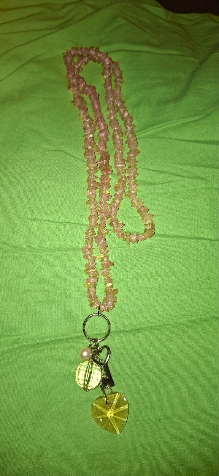 Roze kralenketting met hanger - Z.G.A.N., Ophalen of Verzenden, Zo goed als nieuw, Roze, Overige materialen