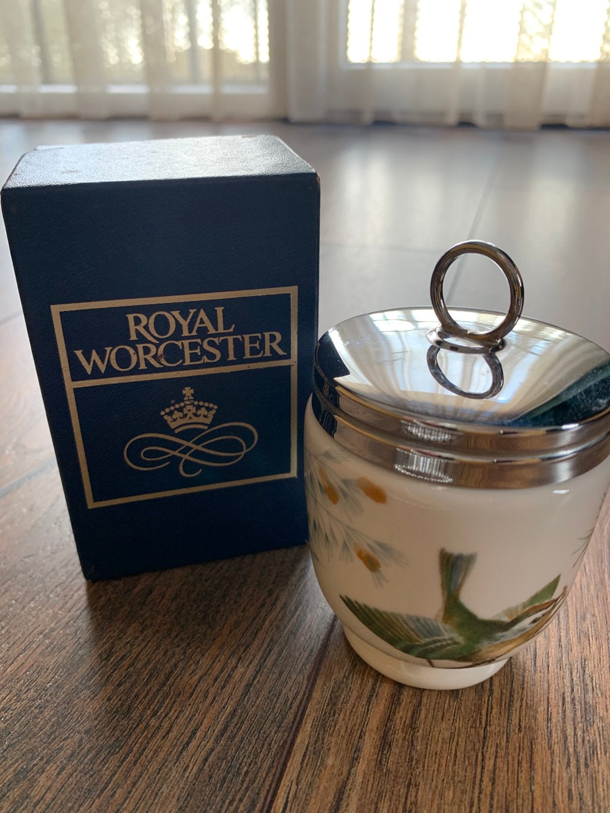 Vintage Royal Worcester egg coddler Winterkoninkje in doos, Ophalen of Verzenden, Zo goed als nieuw, Porselein, Overige stijlen