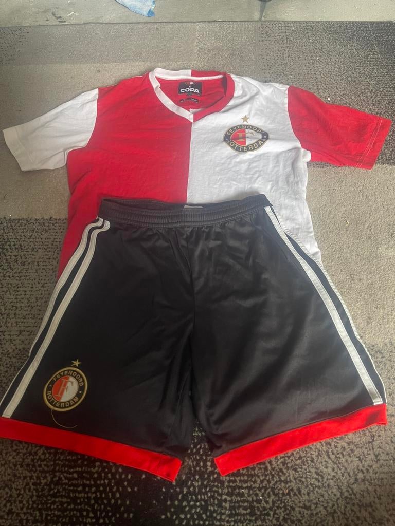 Feyenoord set voor jongens en meisjes, Maat S, Ophalen of Verzenden, Zo goed als nieuw, Shirt