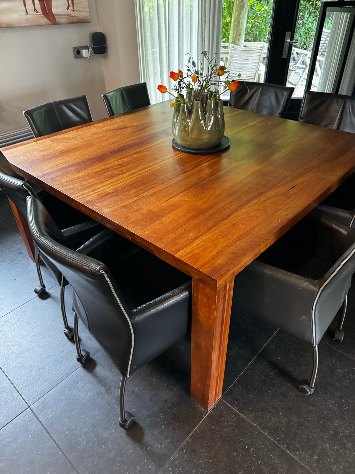 Bert Plantagie eettafel met 8 leren stoelen 160 x 160, Ophalen, Zo goed als nieuw