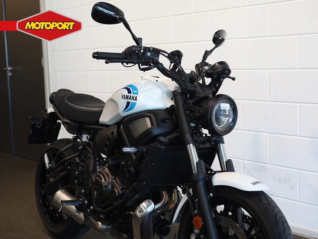 Yamaha XSR 700 (bj 2024), LED Verlichting, Klantenservice@yamaha-motor.nl, Meer dan 35 kW, Koolhovenlaan 101
1119 NC  Schiphol-Rijk, NL