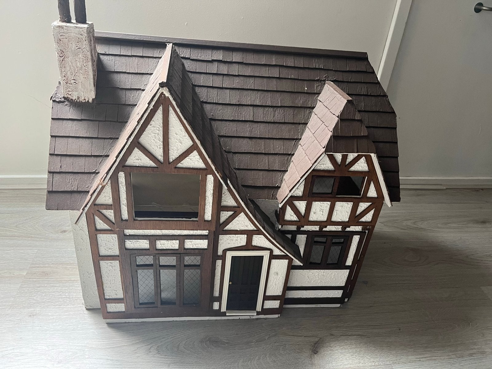 Poppenhuis, Tudor, opknappen!, Ophalen, Gebruikt, Poppenhuis