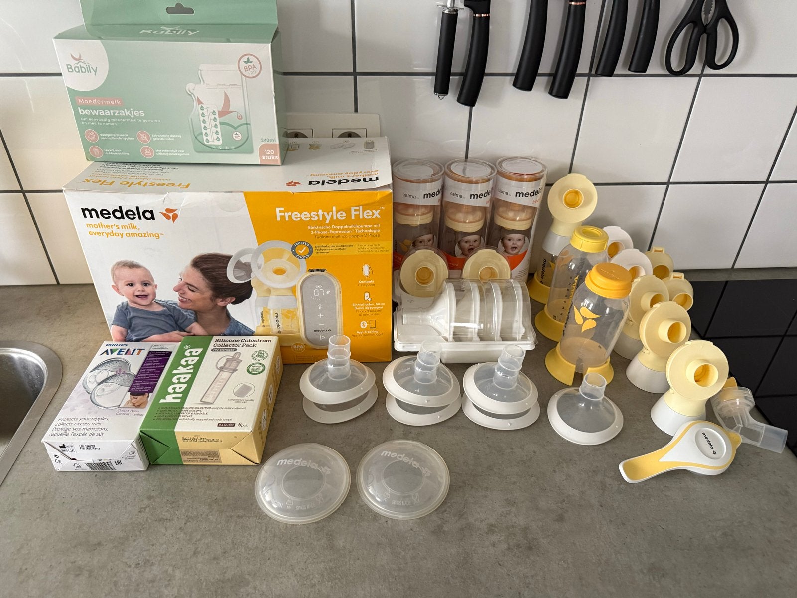Medela Freestyle Flex complete borstkolf set + accessoires, Medela, Inclusief tas, Borstkolf, Ophalen of Verzenden